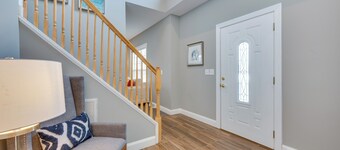 Spacious Mooresville Home w/ Lake Norman View!