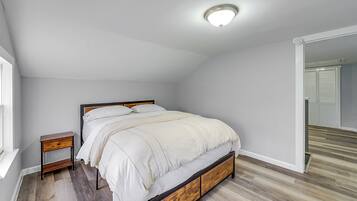 Apartment (1 Bedroom) | Interior