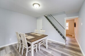 Apartment (1 Bedroom) | Interior - Updated Minersville Townhome by ATV Trail! (Minersville)