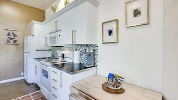 Cottage (1 Bedroom) | Intérieur