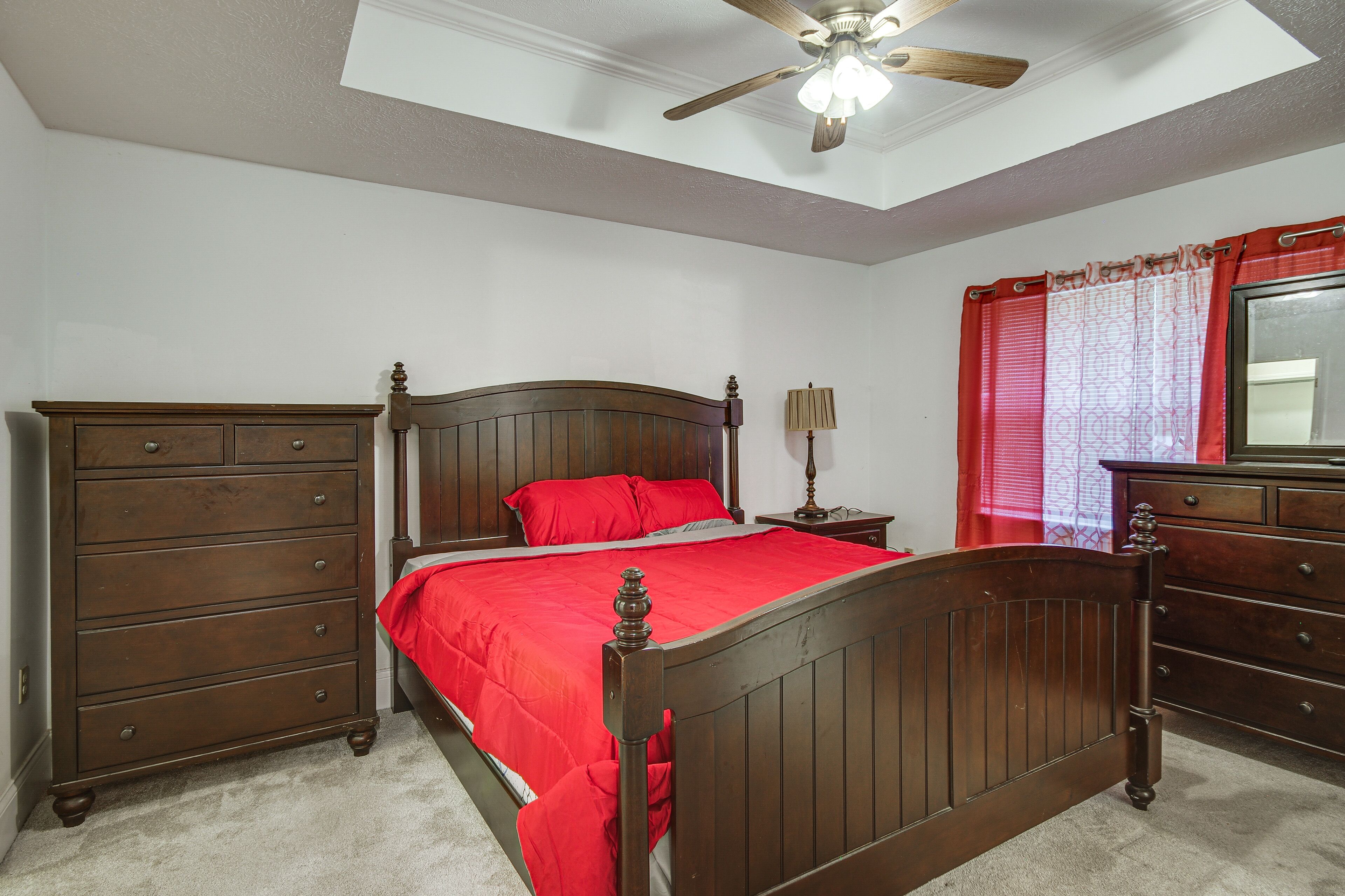 House (3 Bedrooms) | 3 bedrooms, desk, laptop workspace, iron/ironing board