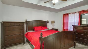 House (3 Bedrooms) | 3 bedrooms, desk, laptop workspace, iron/ironing board