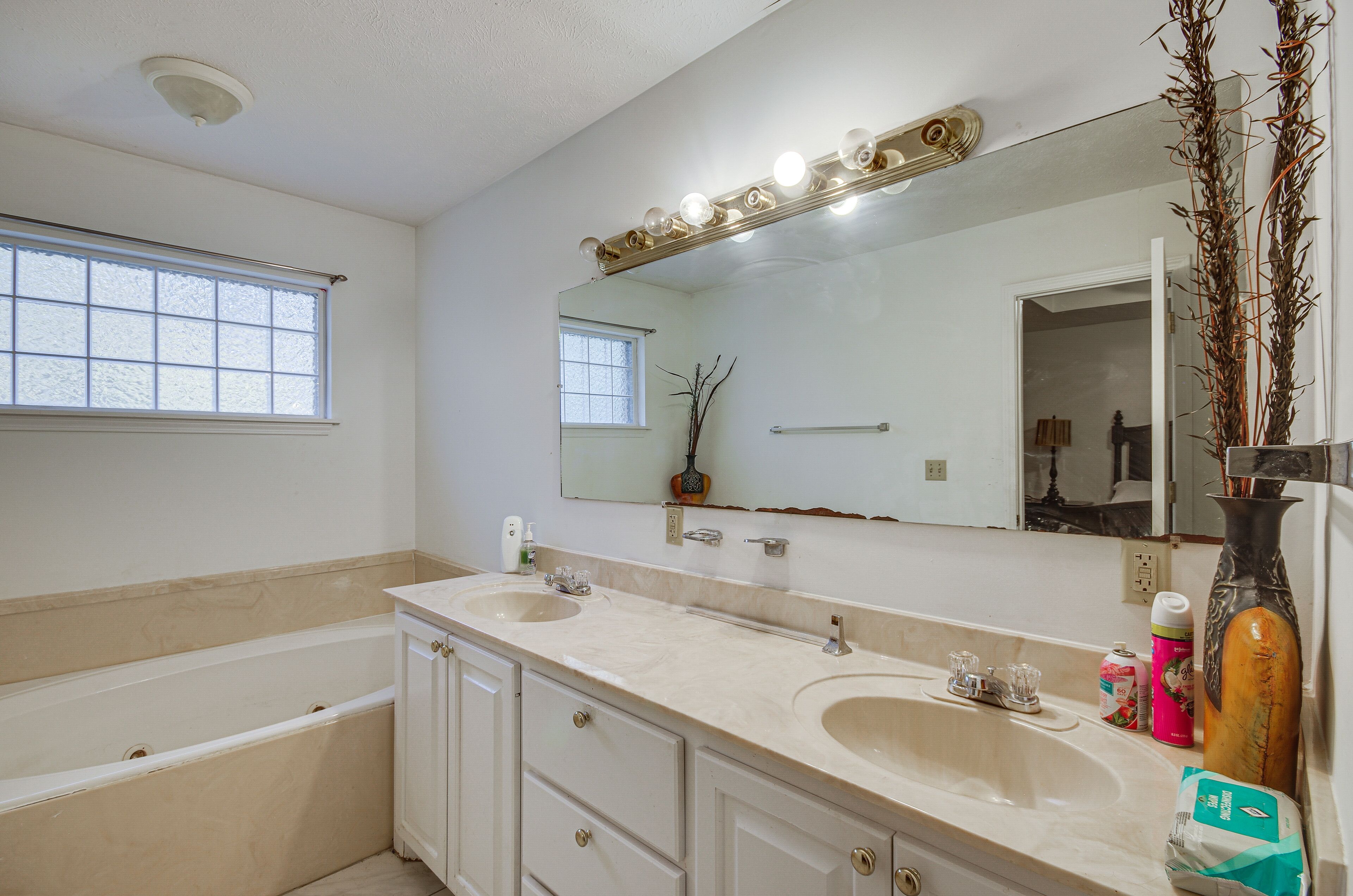 Rumah (3 Bedrooms) | Kamar mandi | Shower