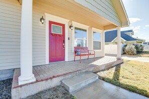 Terrace/patio - Centrally Located Abilene Home Near ACU & Downtown (Abilene)