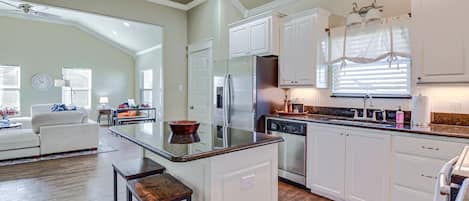 ChaumiÚre (3 Bedrooms) | Cuisine privée | Essuie-tout