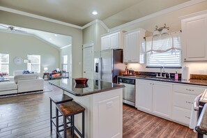 Cottage (3 Bedrooms) | Cucina privata | Carta assorbente