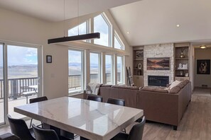 Rumah (5 Bedrooms) | Interior