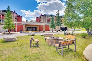 Interior - Easy Ski Shuttle Access! Winter Park Mtn Getaway (Winter Park)