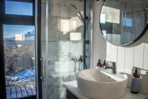 Basic Cabin, 2 Bedrooms, Kitchen, Mountain View | Bathroom | Shower, free toiletries, hair dryer, slippers