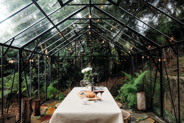 Dining - Luxury Treetop Escape with a Garden glasshouse (Kalorama)