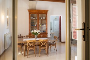 Dining - Ad un passo dai luoghi più belli del Salento (Scorrano)