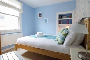 Cottage | 2 bedrooms, iron/ironing board, free WiFi, bed sheets - Bos Cres - a Fisherman's Cottage in St Ives Town (St Ives)