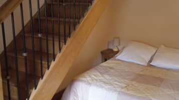 2 bedrooms, iron/ironing board