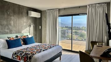 Habitación estándar con 1 cama matrimonial o 2 individuales | Ropa de cama de alta calidad y decoración personalizada