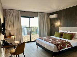 Superior Double or Twin Room | Premium bedding, individually decorated, individually furnished, desk - Hôtel Casa Matteu (Afa)