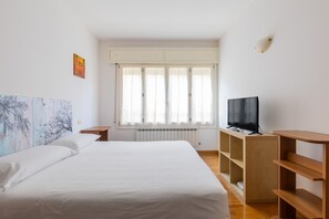 1 quarto, ferros/tábuas de passar roupa, Wi-Fi de cortesia