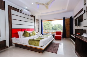 Habitación familiar doble, varias camas | Vistas a la montaña