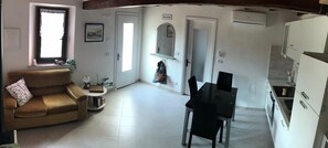 Smart TV, books - CàRosa-Country house in the heart of Bassa Reggiana between nature and culture (Poviglio)