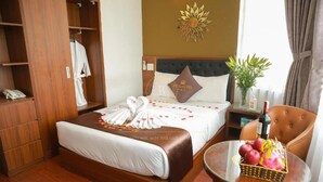 Unclassified image, 4 of 7, button - Royal Hotel by Bay Luxury (Hanoi)