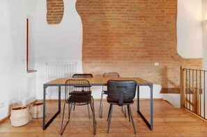 Dining - 2 Bedroom Private vacation home in Montemagno (Montemagno)