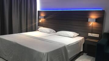 Superior Studio | Blackout curtains, WiFi, bed sheets