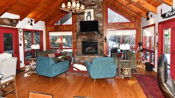 TV, fireplace, stereo