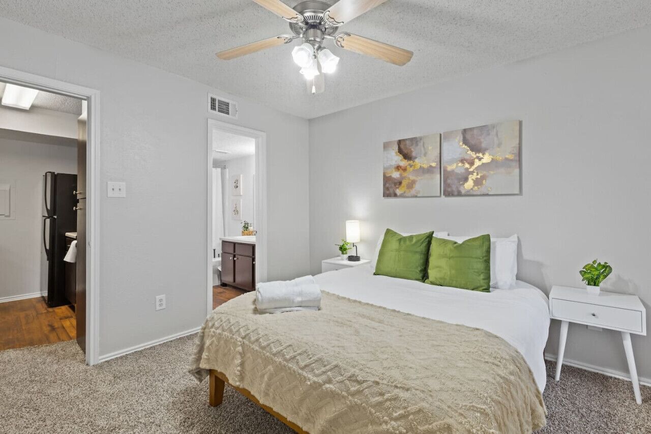 Modern 1B w/Gym near DT Dallas!