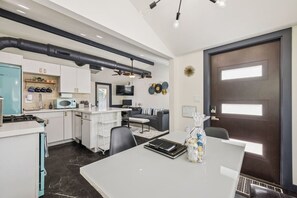 Interior - Downtown Phoenix Modern Retreat B | Walkable (Phoenix)