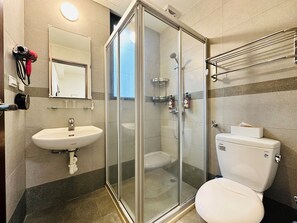 Comfort Double Room | Bathroom - Hsinchu Peace (Zhubei)