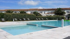 Et oppvarmet basseng