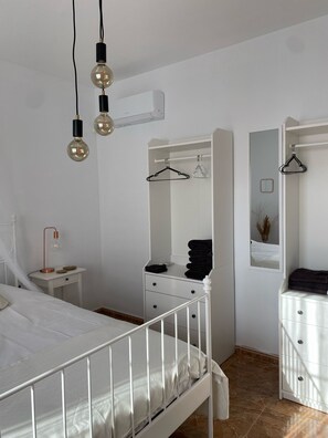 3 Schlafzimmer, Bügeleisen/Bügelbrett, Reisekinderbett, WLAN