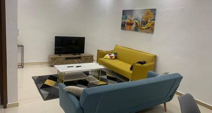 L'Oasis Mid-Century