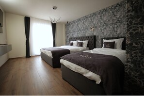 Deluxe Triple Room | 1 bedroom, free WiFi