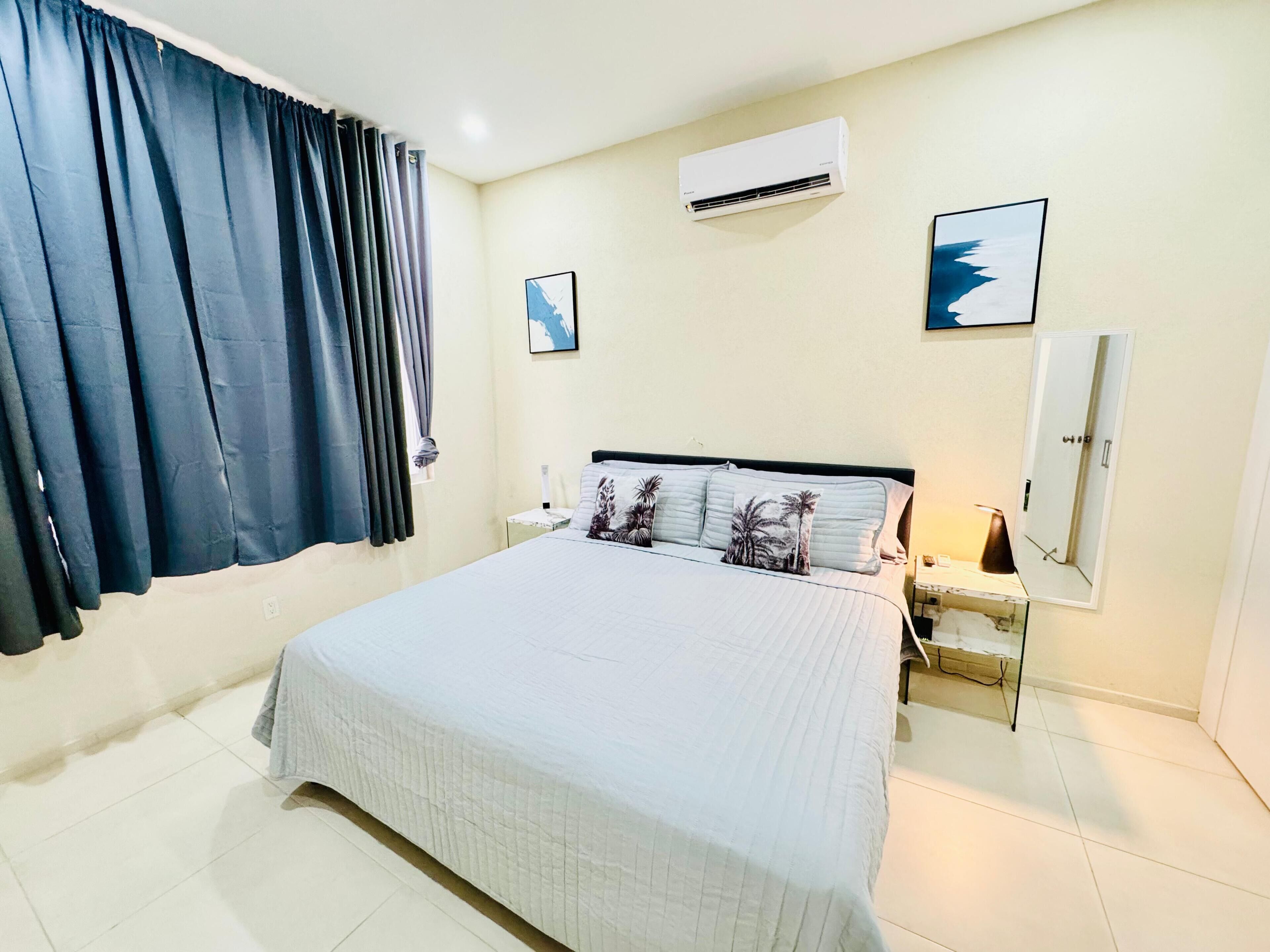 1 soverom, skrivebord, strykejern/-brett og wi-fi (inkludert)