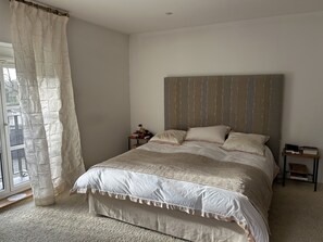 5 Schlafzimmer, Bügeleisen/Bügelbrett, kostenloses WLAN, Bettwäsche