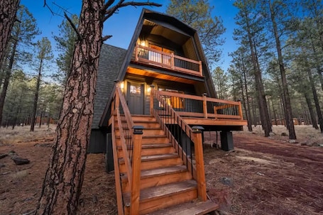 Exterior. Williams NEW in the Pines - Grand Canyon Getaway!
