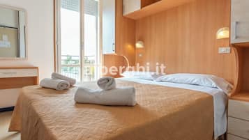 Classic Double Room | Desk, laptop workspace, free WiFi