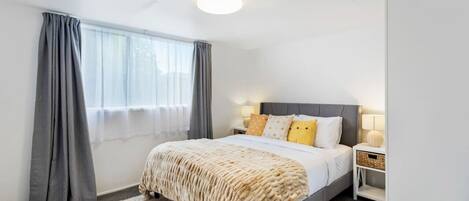 1 bedroom, iron/ironing board, free WiFi, bed sheets