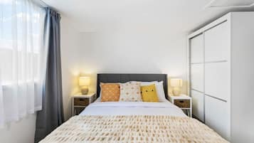 1 bedroom, iron/ironing board, free WiFi, bed sheets