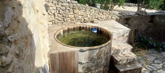 Ancien mas Provençal Restauré sur les Hauts D'un Village de Caractère
