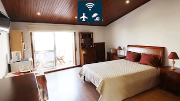 Studio | Iron/ironing board, free WiFi, bed sheets