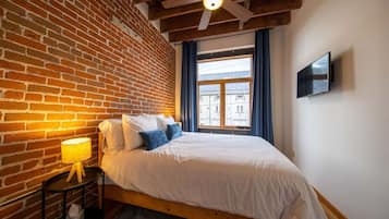 3 Schlafzimmer, Schreibtisch, Bügeleisen/Bügelbrett, kostenloses WLAN