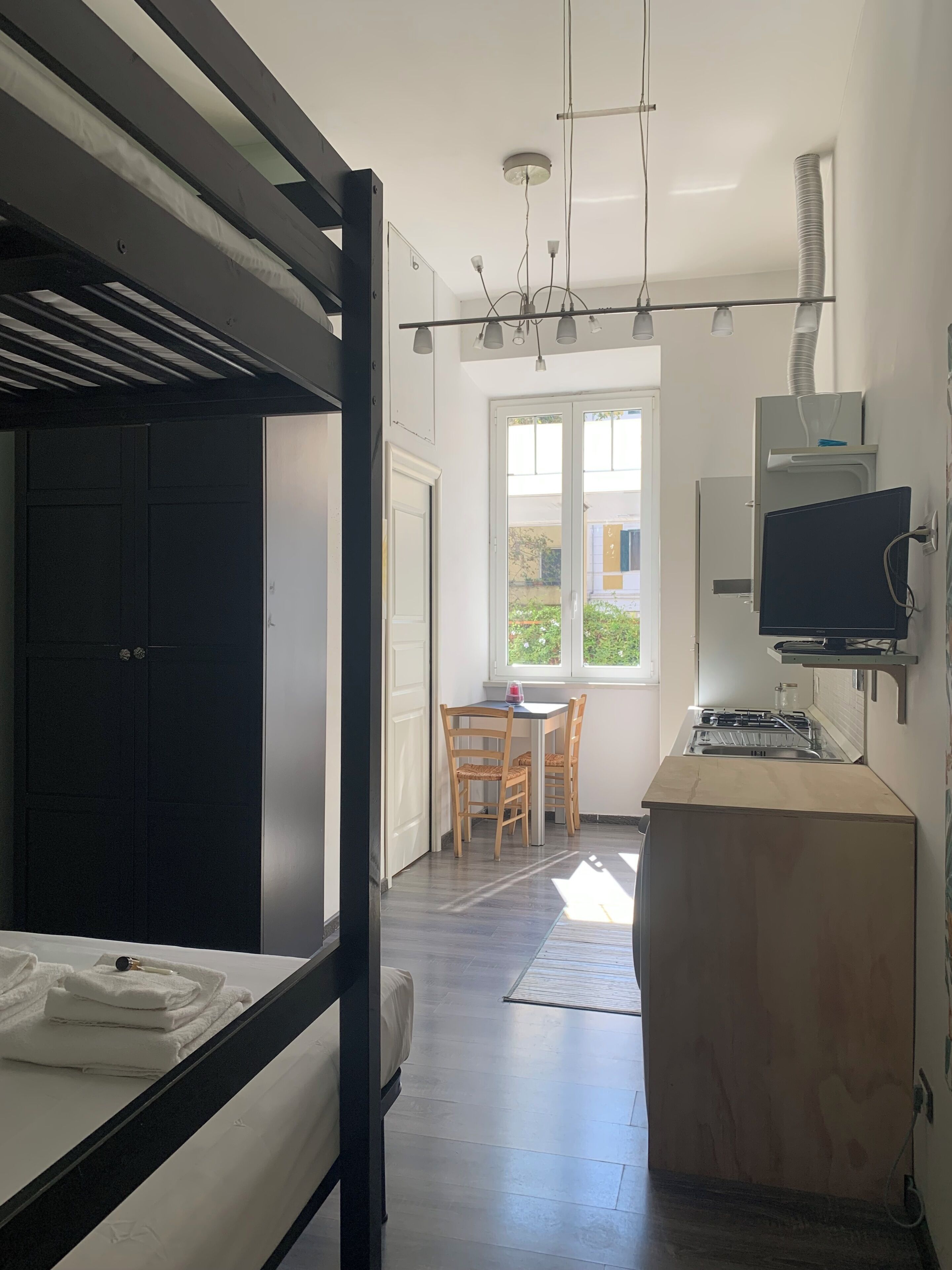 1 chambre, accès au Wi-Fi (inclus), literie fournie