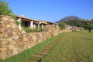 Property grounds - 2 Bedroom Apartment in Tertenia (Tertenia)