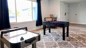 Spielezimmer
