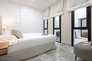 3 chambres, fer et planche à repasser, Wi-Fi, draps fournis