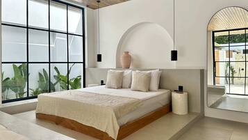 1 bedroom, desk, iron/ironing board, WiFi