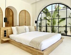 2 bedrooms, iron/ironing board, WiFi, bed sheets - Melrose: 2-bedroom Luxury Villa (Kecamatan Kuta Selatan)