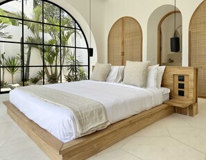 2 bedrooms, desk, iron/ironing board, WiFi - Melrose: Tropical Villa in Bingin (Kecamatan Kuta Selatan)