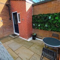 Apartment | Outdoor dining